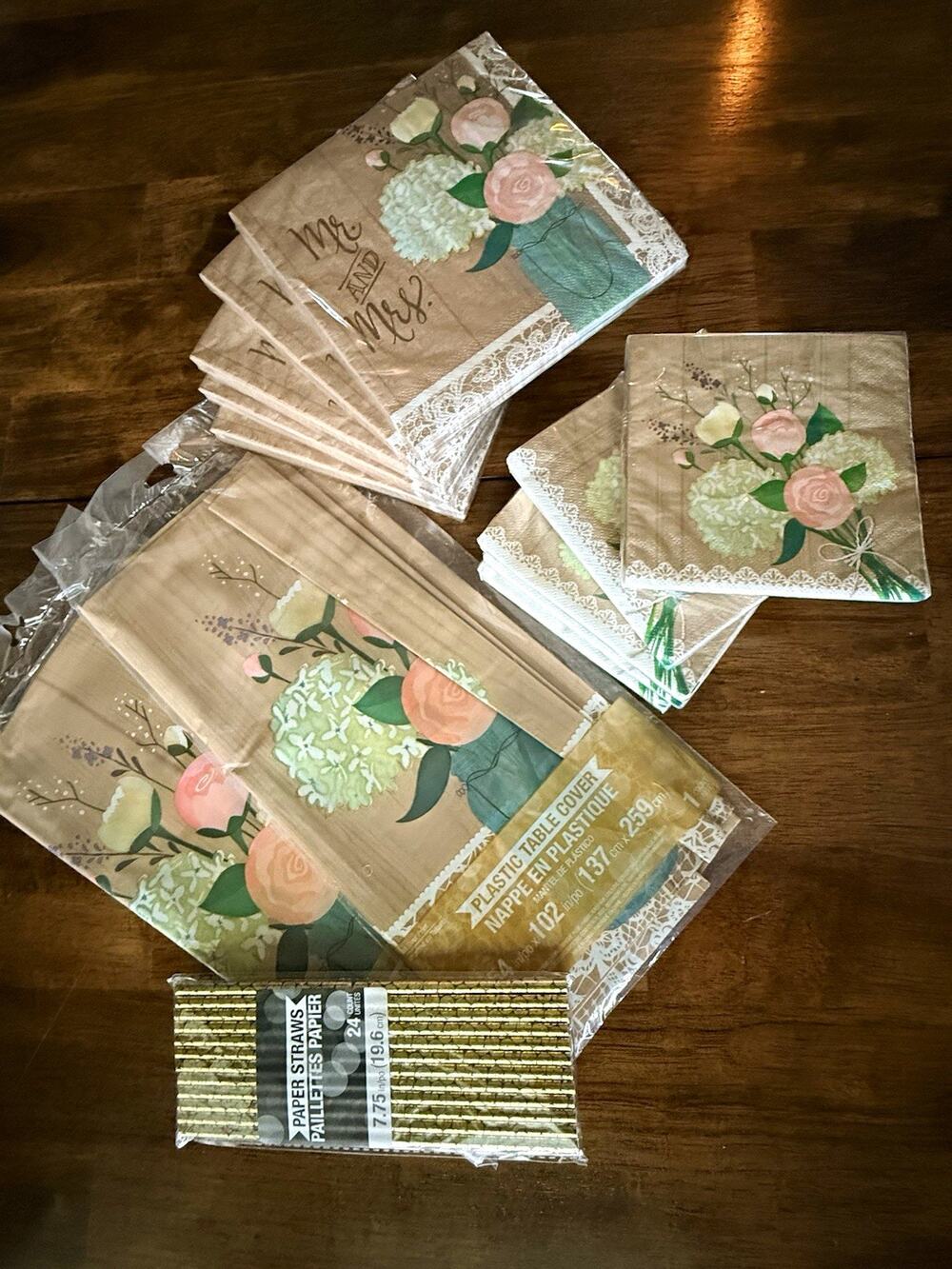 Creative Converting Rustic Wedding Floral Party Tableware Set w/ Table Cover